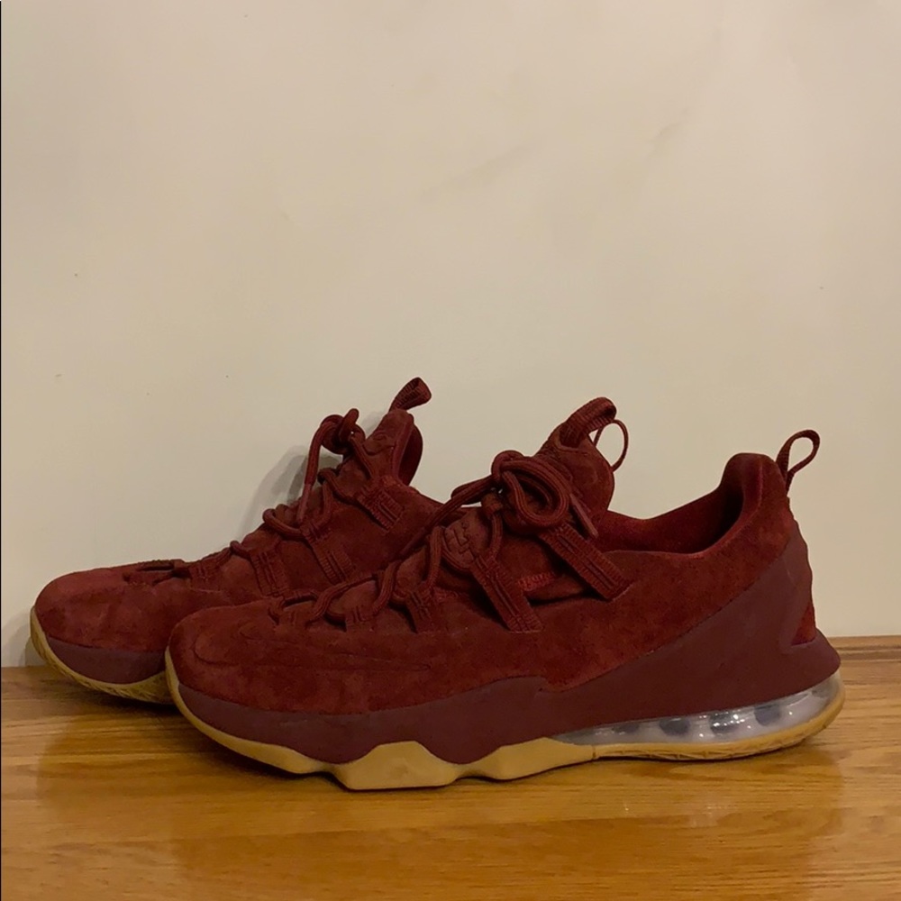 Nike LeBron 13 Low Red Gum